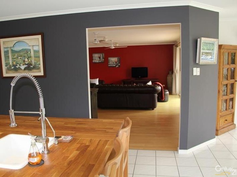 5 Waterlilly Place, Twin Waters QLD 4564