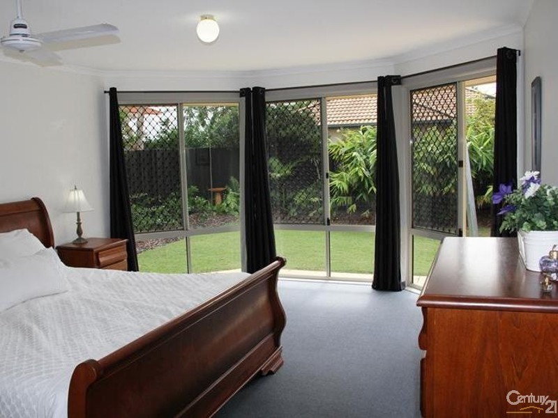 5 Waterlilly Place, Twin Waters QLD 4564