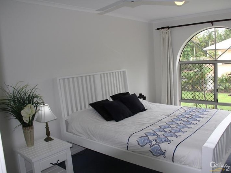 5 Waterlilly Place, Twin Waters QLD 4564