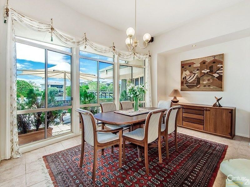 25 Tamarind Place, Twin Waters QLD 4564