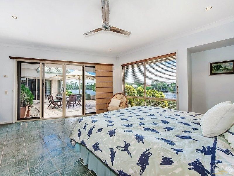 25 Tamarind Place, Twin Waters QLD 4564