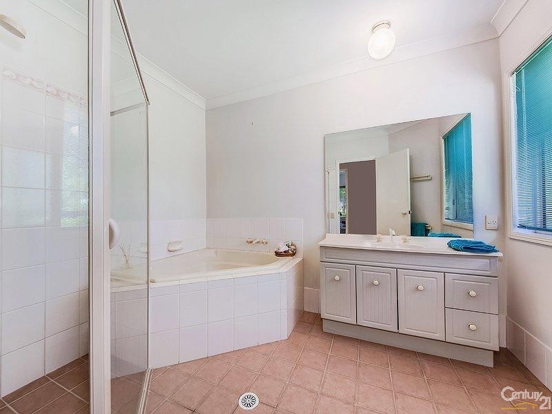 25 Tamarind Place, Twin Waters QLD 4564