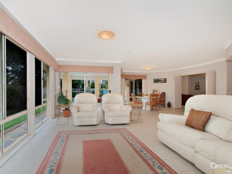 2 Quay Court, Twin Waters QLD 4564