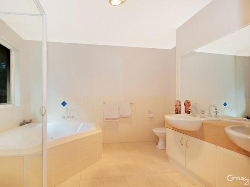 2 Quay Court, Twin Waters QLD 4564