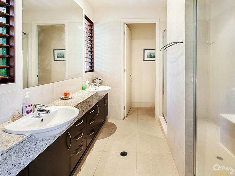 63 Mudjimba Esplanade, Mudjimba QLD 4564