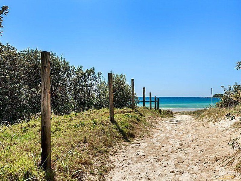 63 Mudjimba Esplanade, Mudjimba QLD 4564
