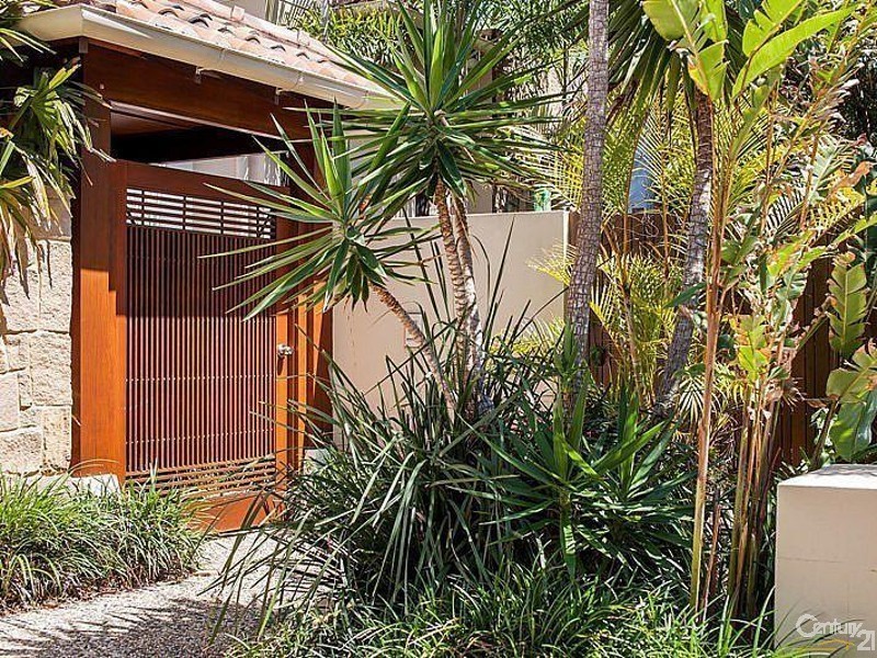 63 Mudjimba Esplanade, Mudjimba QLD 4564