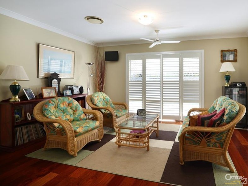 18 Friarbird Place, Twin Waters QLD 4564