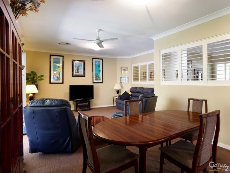 18 Friarbird Place, Twin Waters QLD 4564