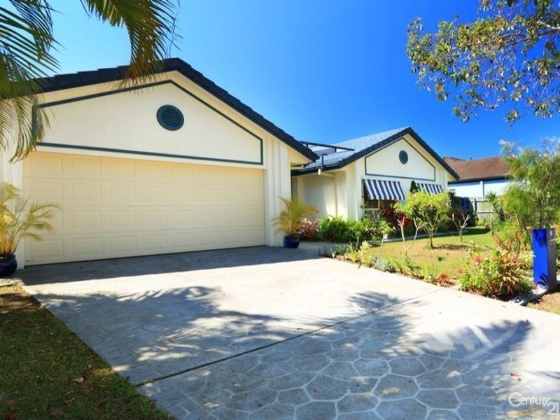 18 Friarbird Place, Twin Waters QLD 4564