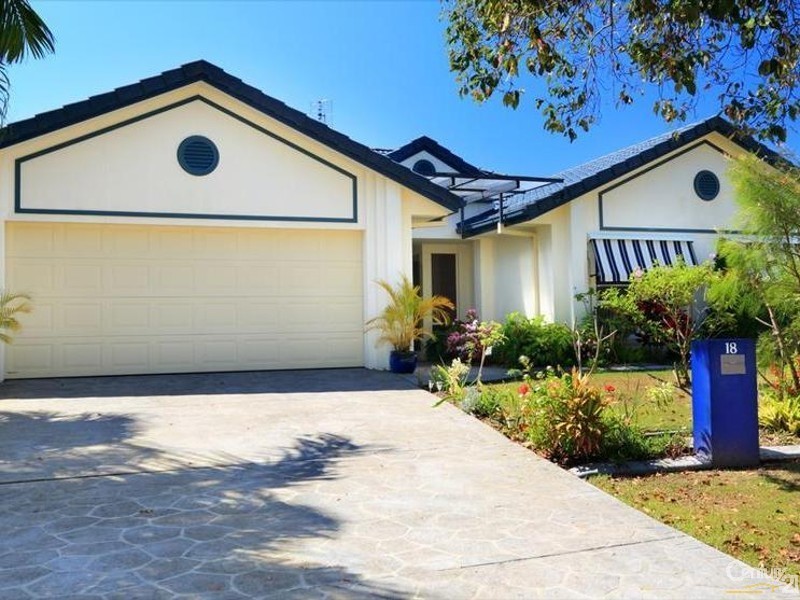18 Friarbird Place, Twin Waters QLD 4564