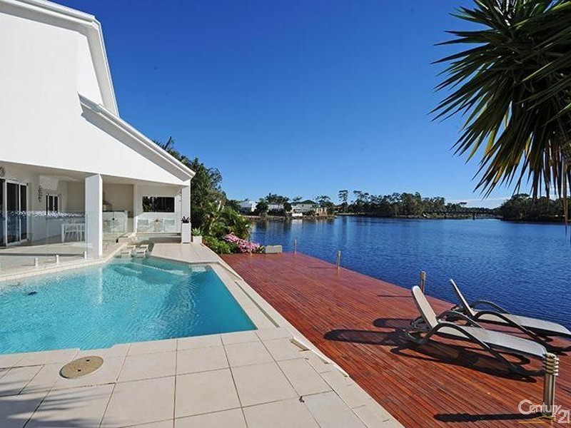 19 Karinya Place, Twin Waters QLD 4564