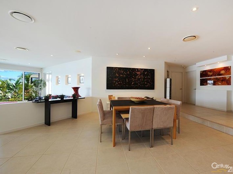 19 Karinya Place, Twin Waters QLD 4564