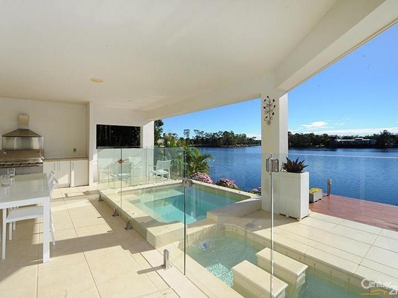 19 Karinya Place, Twin Waters QLD 4564