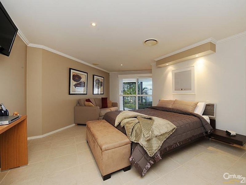 19 Karinya Place, Twin Waters QLD 4564