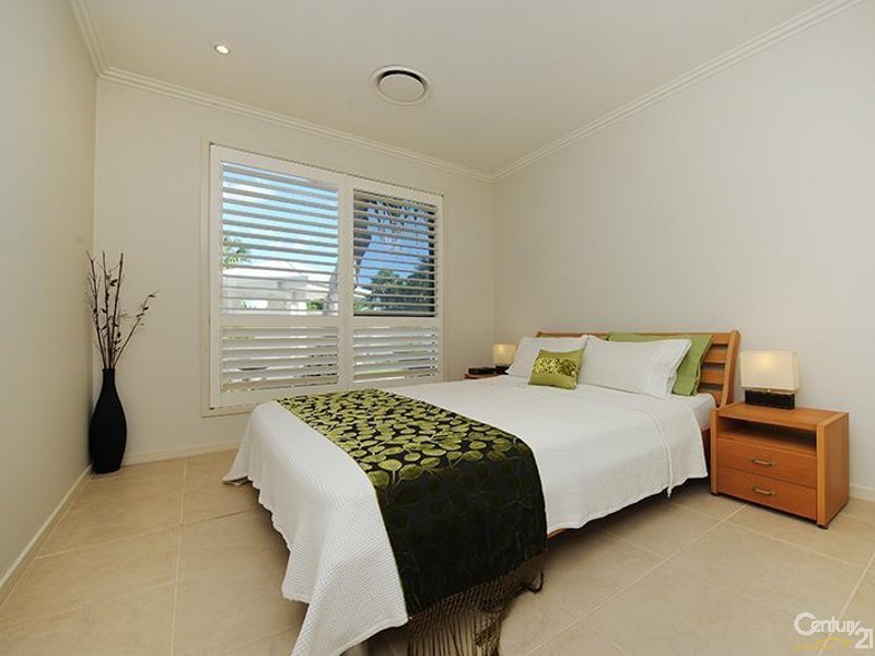 19 Karinya Place, Twin Waters QLD 4564