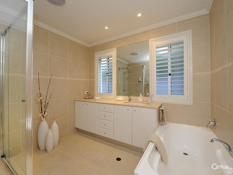 19 Karinya Place, Twin Waters QLD 4564