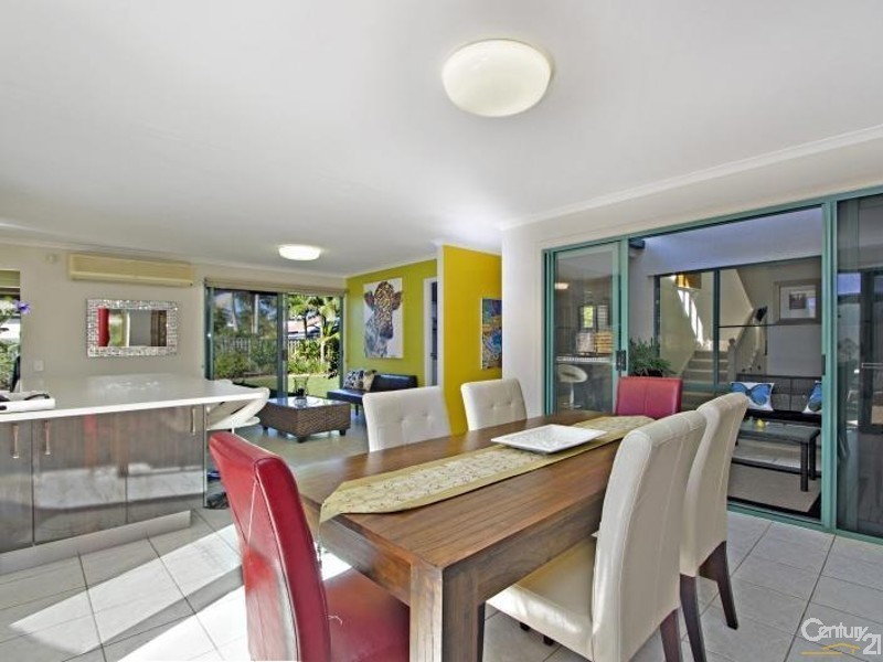 21 Twin Waters Drive, Twin Waters QLD 4564