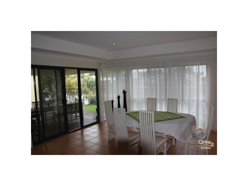4 Sunorchid Place, Twin Waters QLD 4564