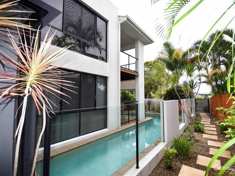 71 Baywater Drive, Twin Waters QLD 4564