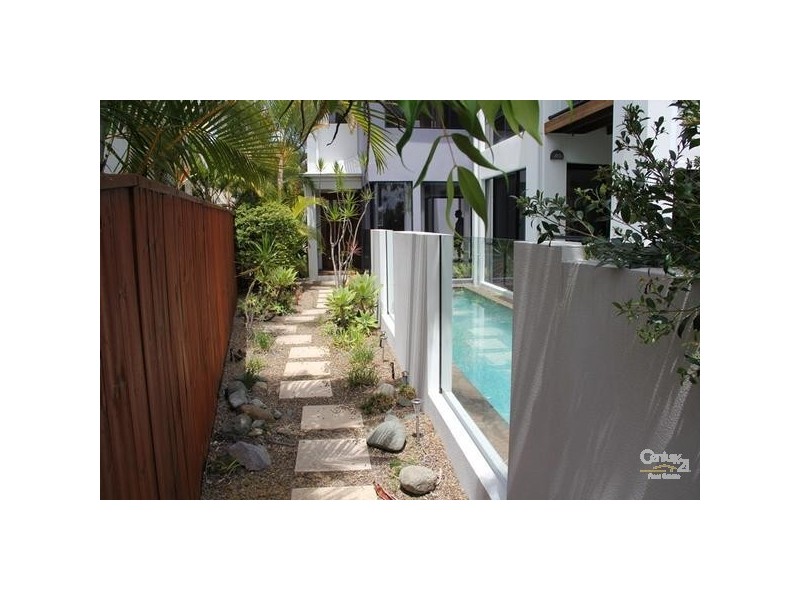 71 Baywater Drive, Twin Waters QLD 4564