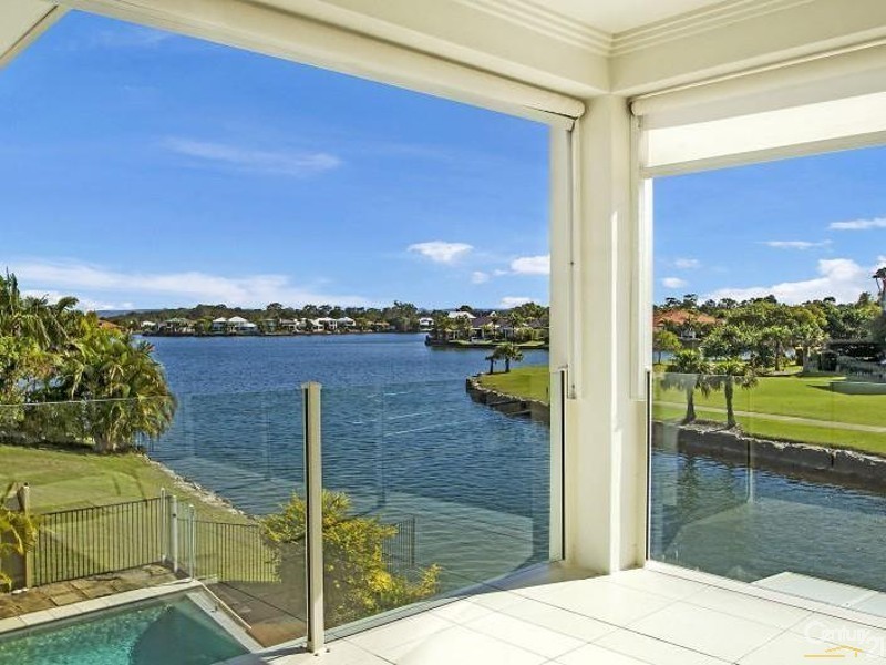 2 Waterfront Court, Twin Waters QLD 4564