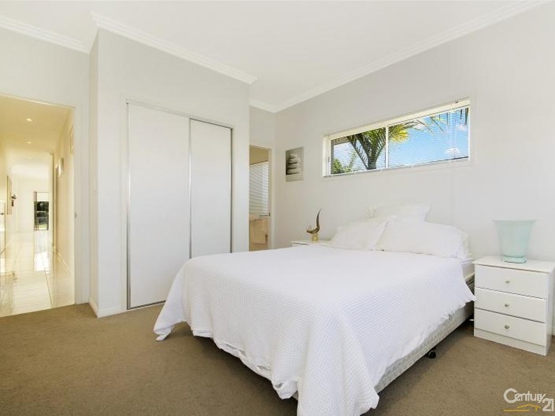 2 Waterfront Court, Twin Waters QLD 4564