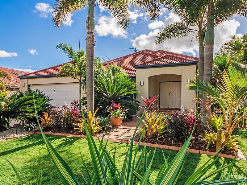 5 Mainsail Place, Twin Waters QLD 4564
