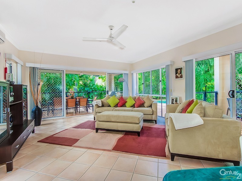 5 Mainsail Place, Twin Waters QLD 4564
