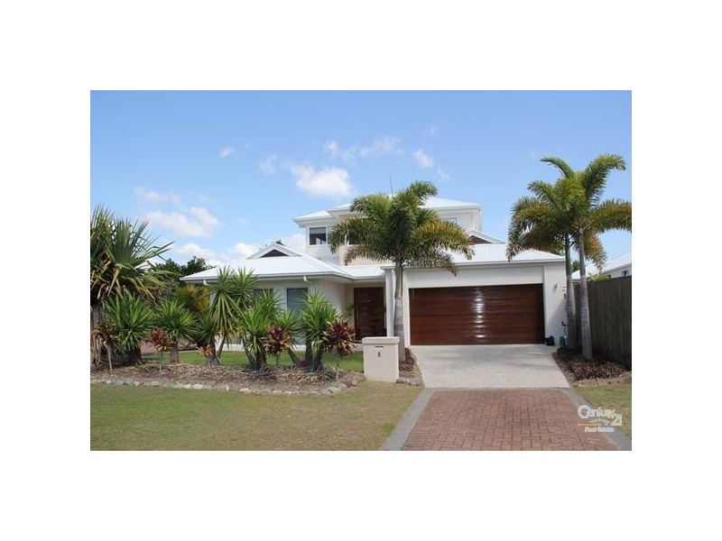 8 Oyster Court, Twin Waters QLD 4564