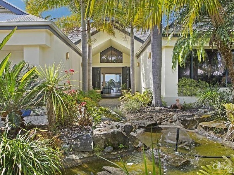 7 Karinya Place, Twin Waters QLD 4564