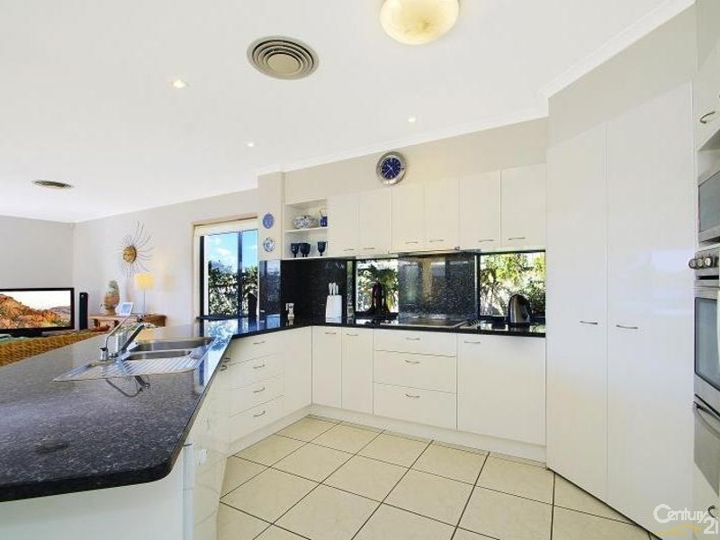 7 Karinya Place, Twin Waters QLD 4564