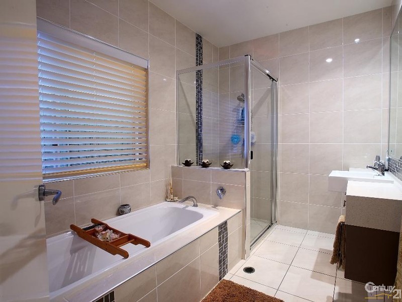 70 Anchorage Circuit, Twin Waters QLD 4564