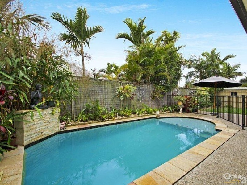 11 Lake View Drive, Twin Waters QLD 4564