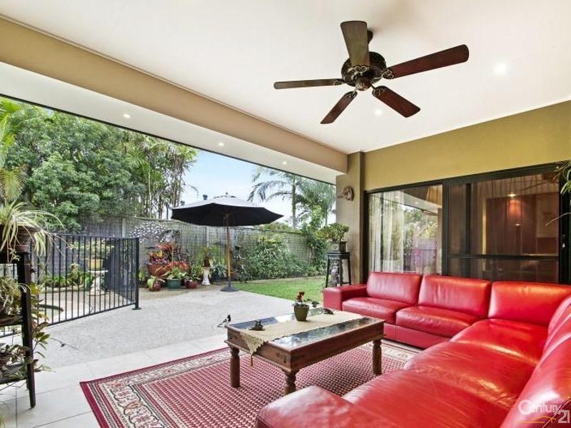 11 Lake View Drive, Twin Waters QLD 4564