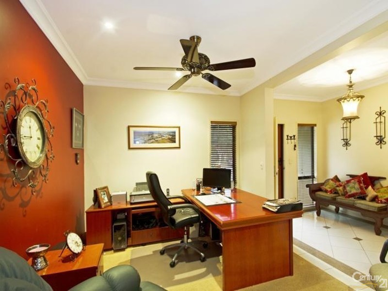 11 Lake View Drive, Twin Waters QLD 4564