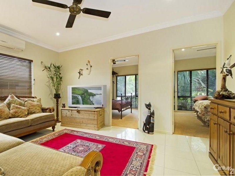 11 Lake View Drive, Twin Waters QLD 4564