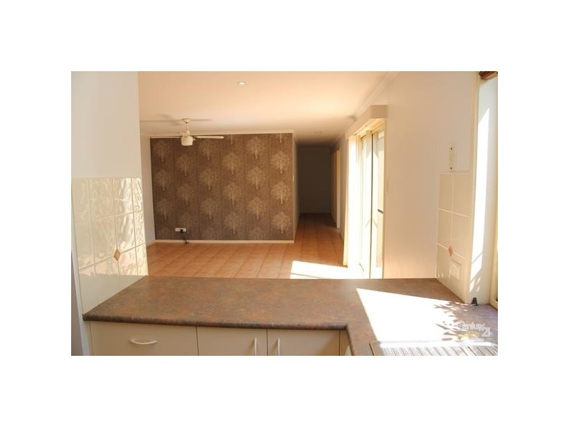 8 Watergum Place, Twin Waters QLD 4564