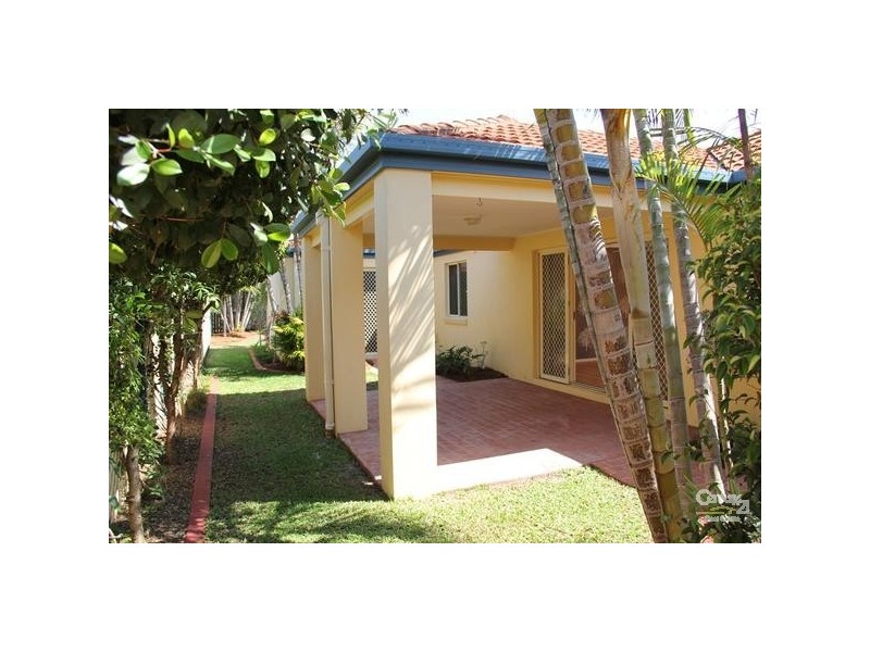 8 Watergum Place, Twin Waters QLD 4564