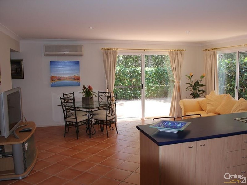 4 Elderberry Court, Twin Waters QLD 4564