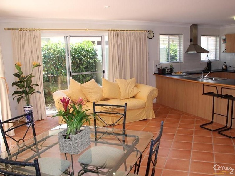 4 Elderberry Court, Twin Waters QLD 4564