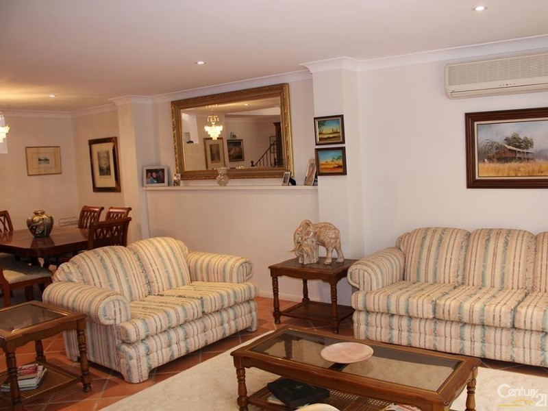 4 Elderberry Court, Twin Waters QLD 4564