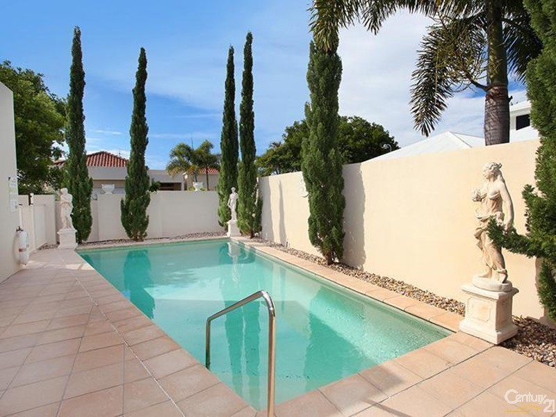 6 Mizzen Place, Twin Waters QLD 4564