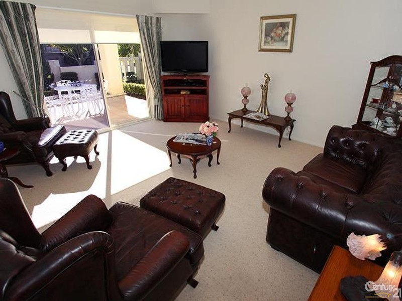 6 Mizzen Place, Twin Waters QLD 4564