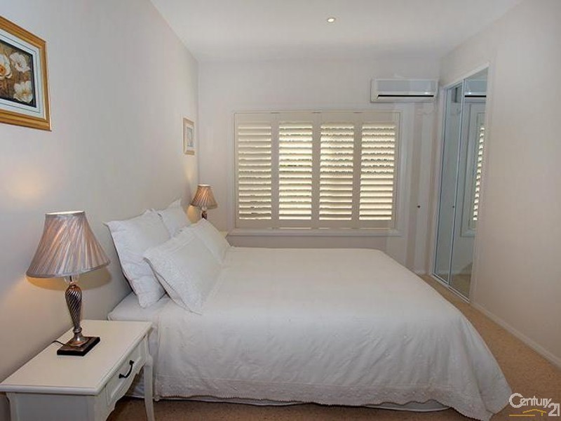 6 Mizzen Place, Twin Waters QLD 4564