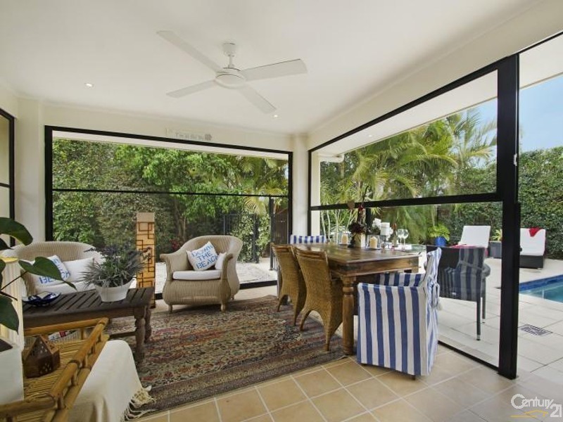 1 Sails Court, Twin Waters QLD 4564