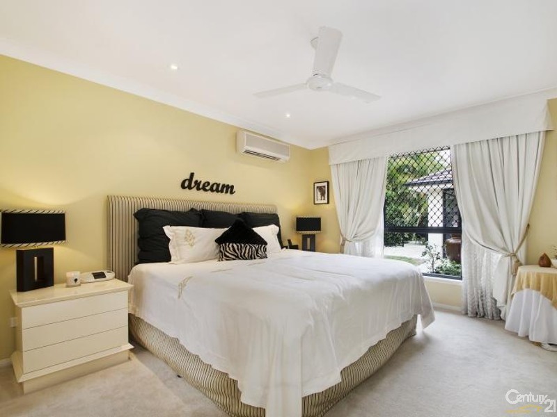 1 Sails Court, Twin Waters QLD 4564