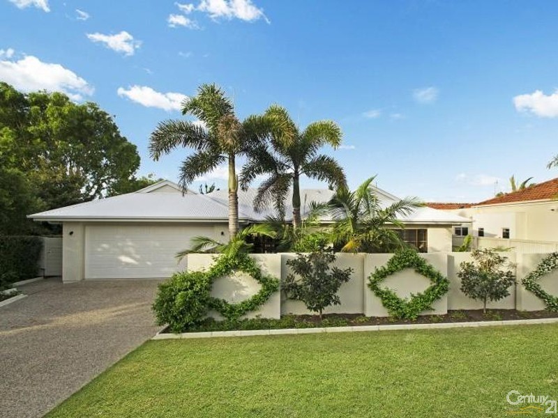 8 Mizzen Place, Twin Waters QLD 4564