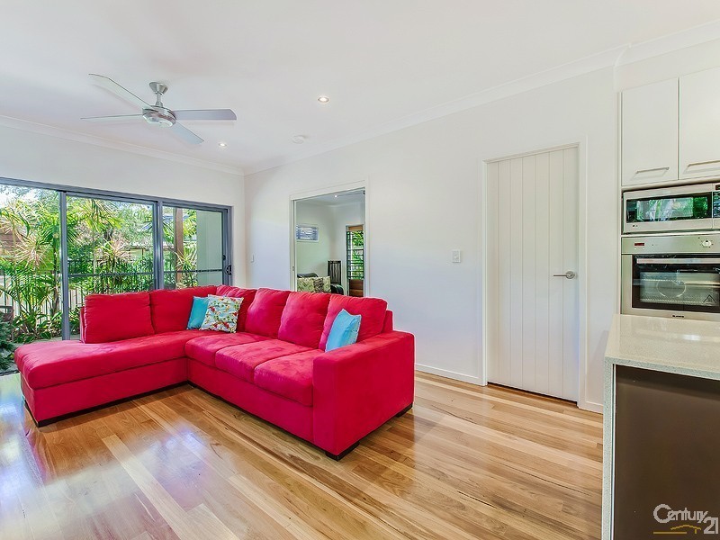 27a North Beach Place, Mudjimba QLD 4564