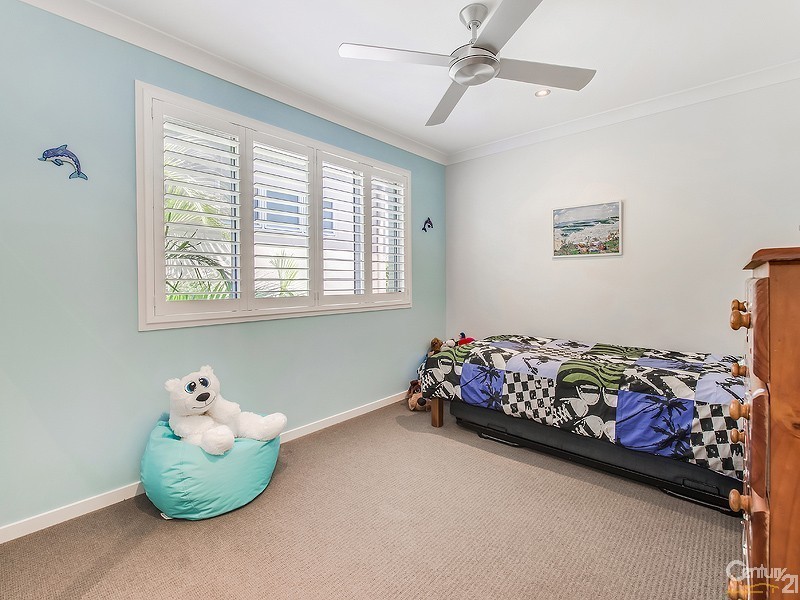 27a North Beach Place, Mudjimba QLD 4564